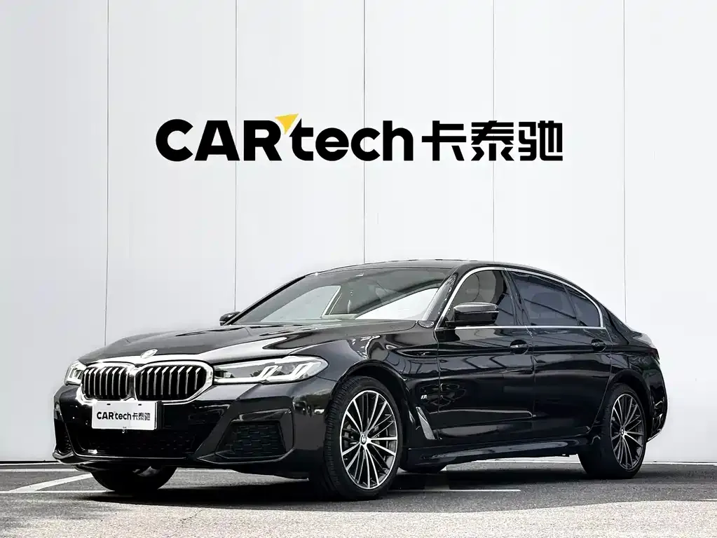 BMW 5 Series — фото 1