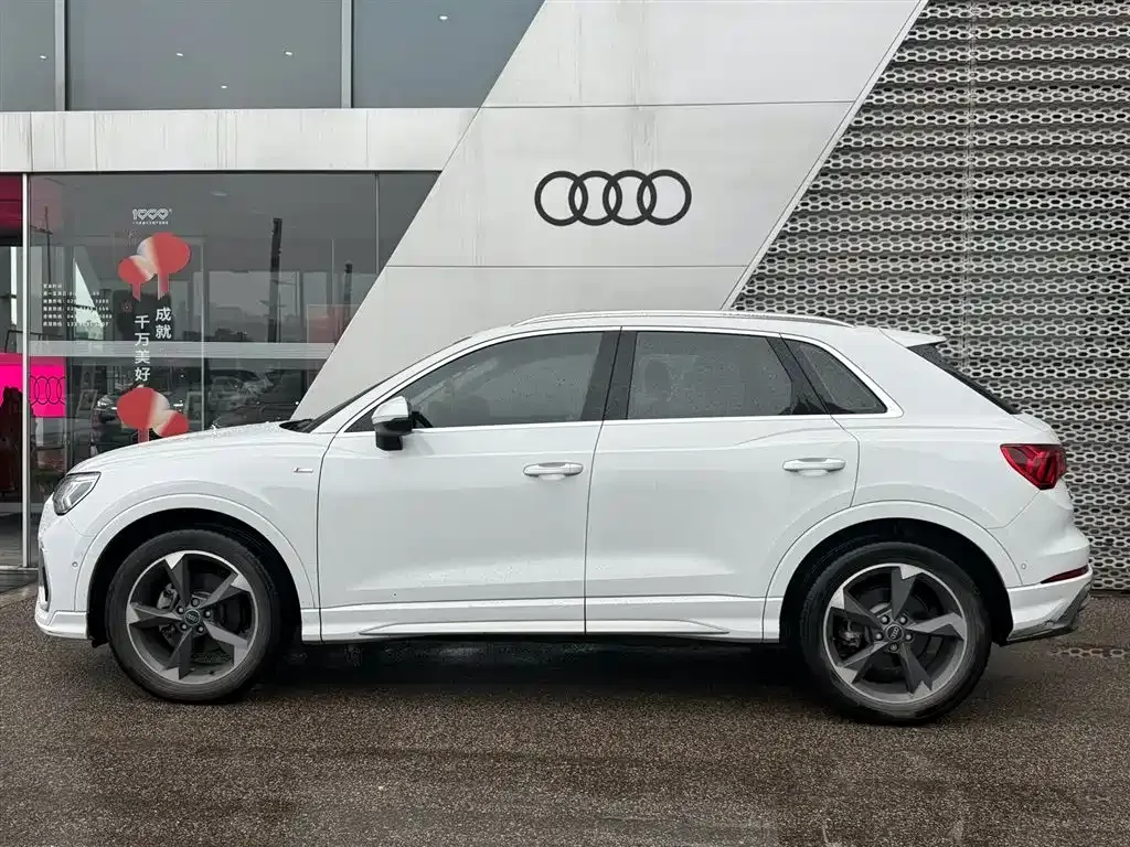 Audi Q3 — фото 4