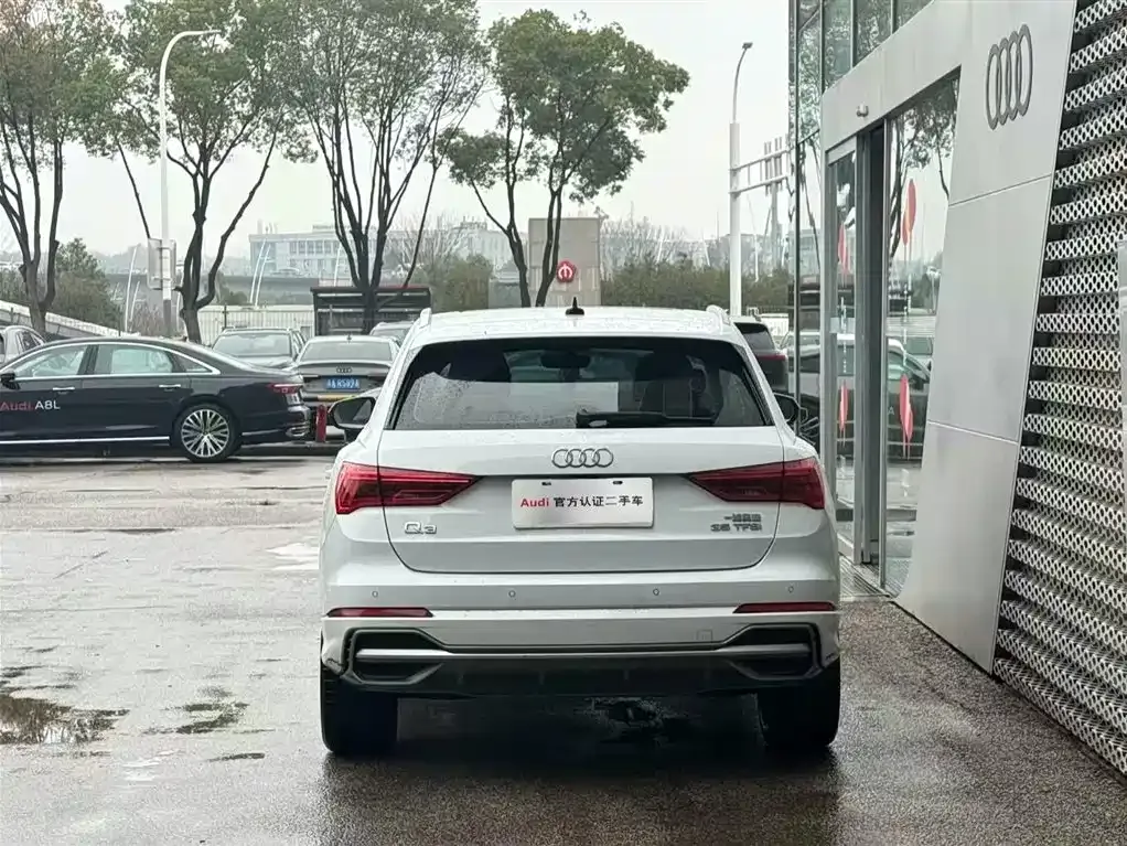 Audi Q3 — фото 5