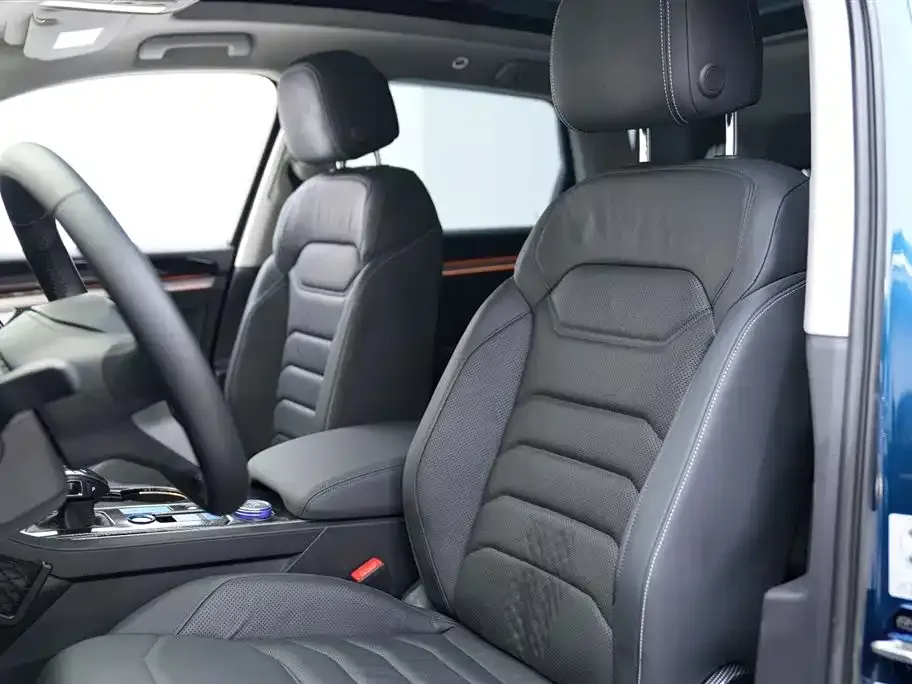 Volkswagen Touareg 2021 из CN, фото 5