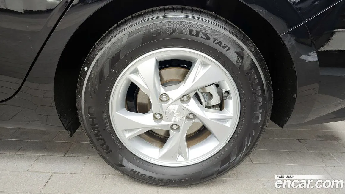 Hyundai AVANTE — фото 4