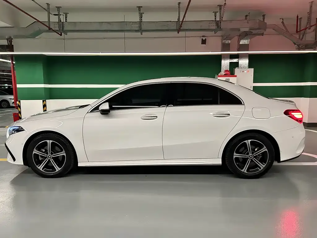 Mercedes-Benz A-Class — фото 2