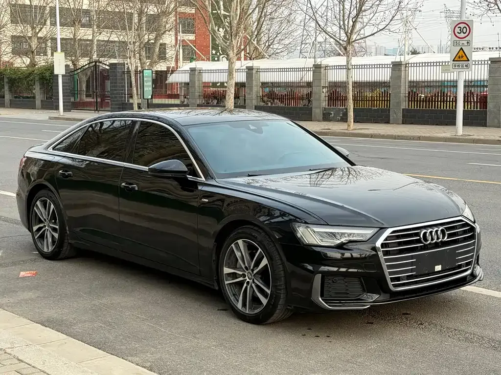 Audi A6L 2021 из CN, фото 6