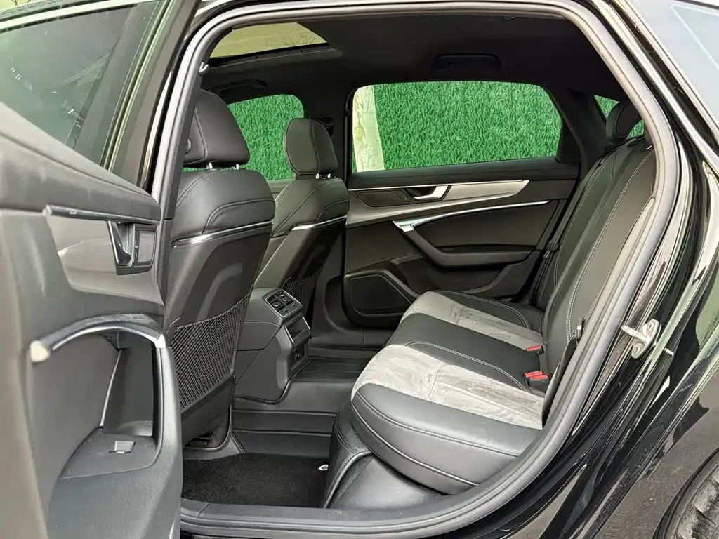 Audi A6L 2021 из CN, фото 3