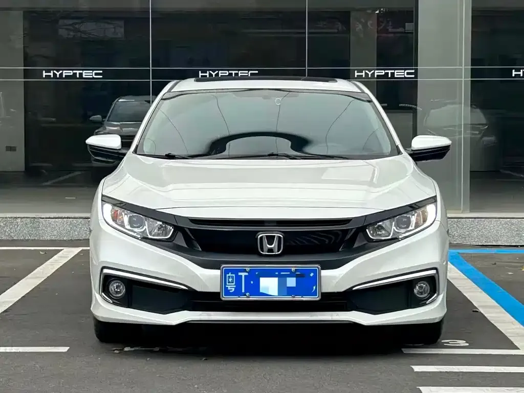 Honda Civic — фото 1