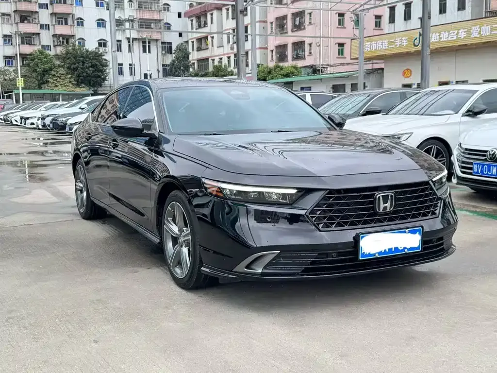 Honda Accord — фото 9