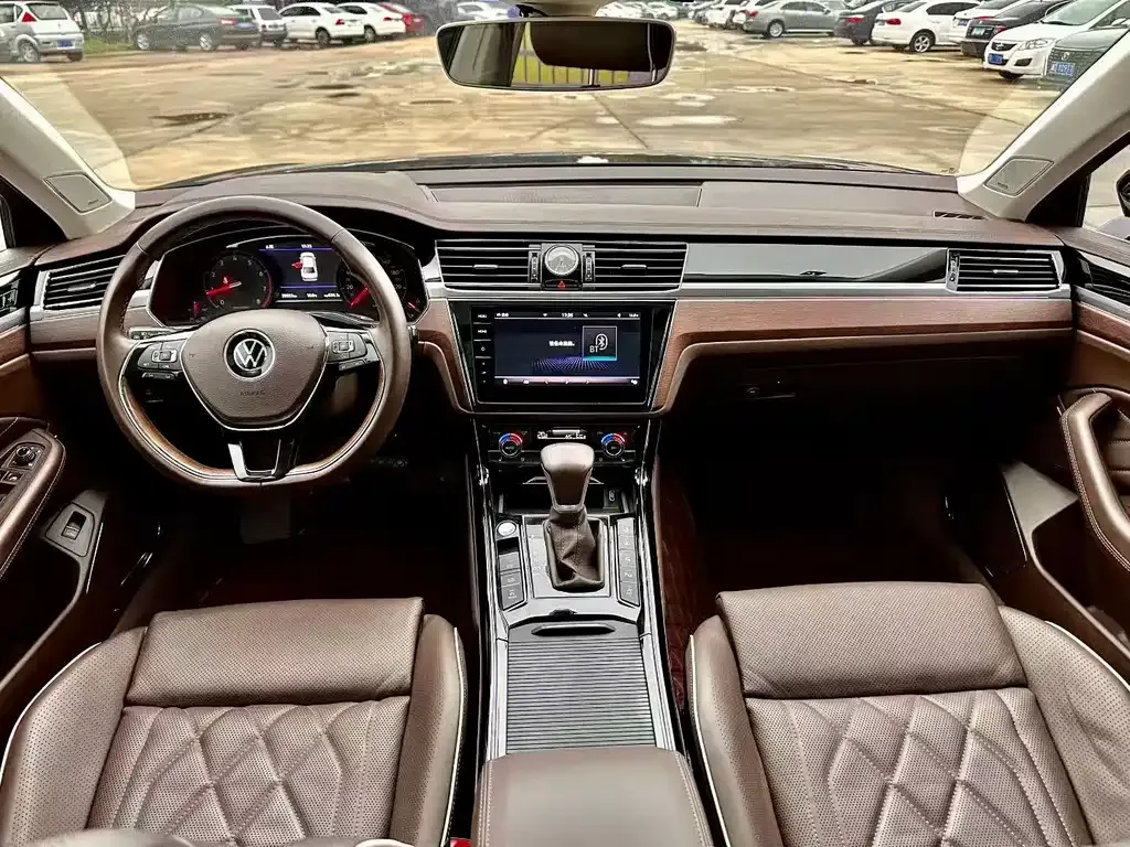 Volkswagen Phideon 2021 из CN, фото 6