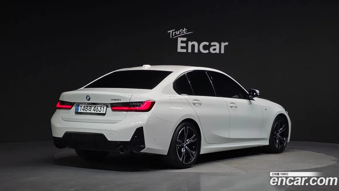 BMW 3-Series 2023 из KR, фото 8