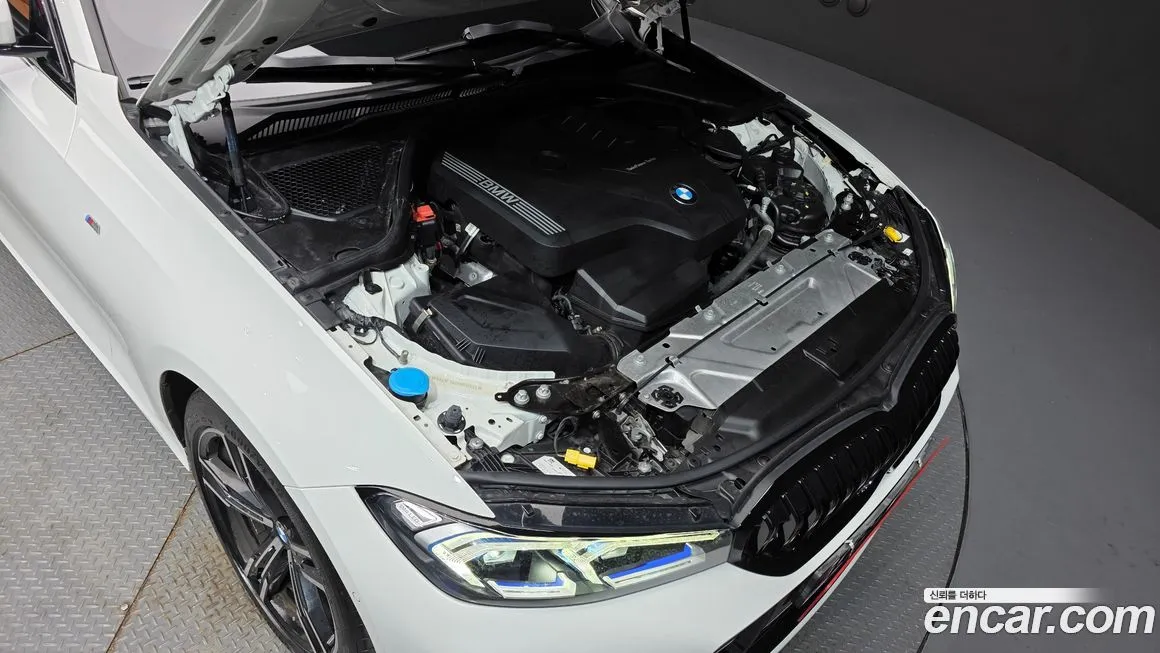 BMW 3-Series 2023 из KR, фото 4