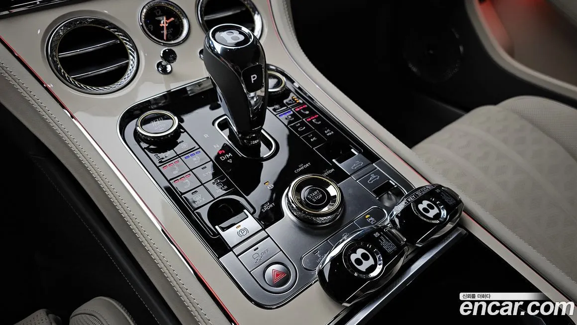 Bentley Continental 2025 из KR, фото 7