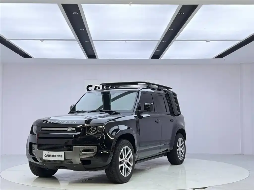 Land Rover Defender — фото 1