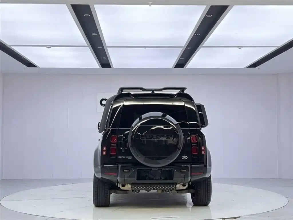 Land Rover Defender — фото 2