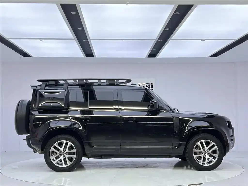 Land Rover Defender — фото 10