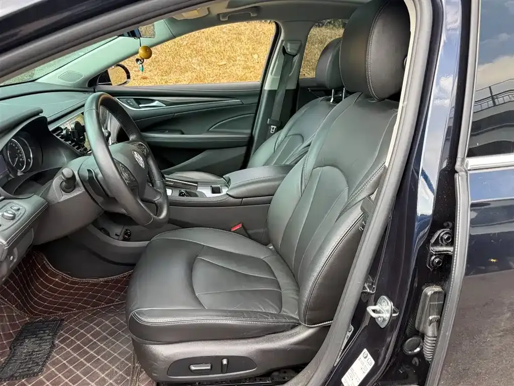 Buick LaCrosse 2023 из CN, фото 2