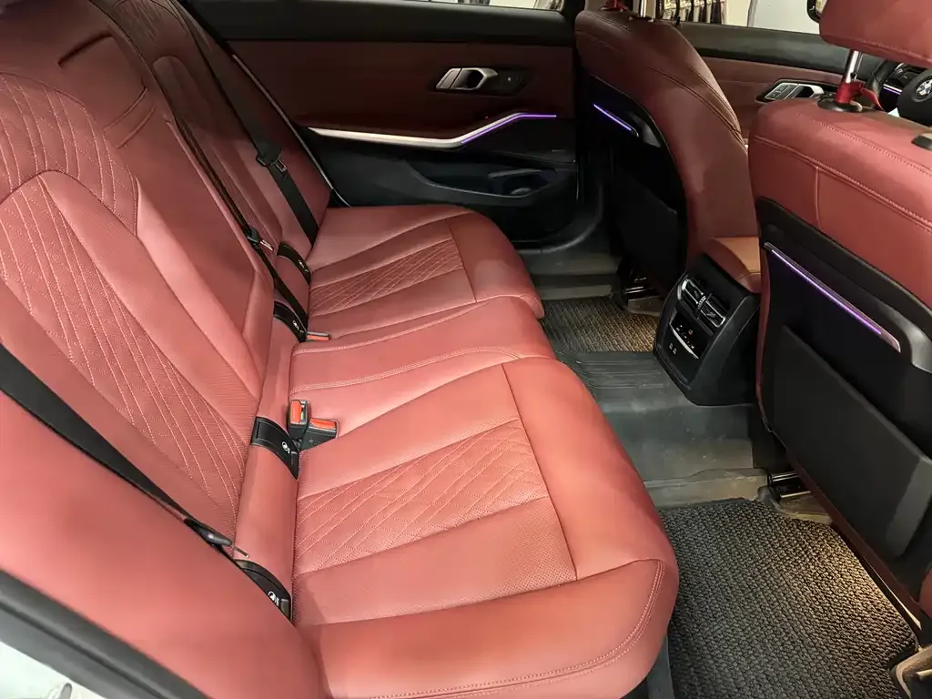 BMW 3 Series 2022 из CN, фото 7