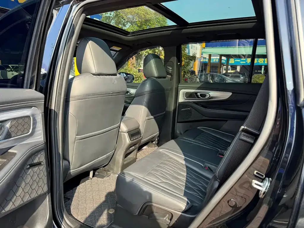 GAC Motor Trumpchi GS8 — фото 6