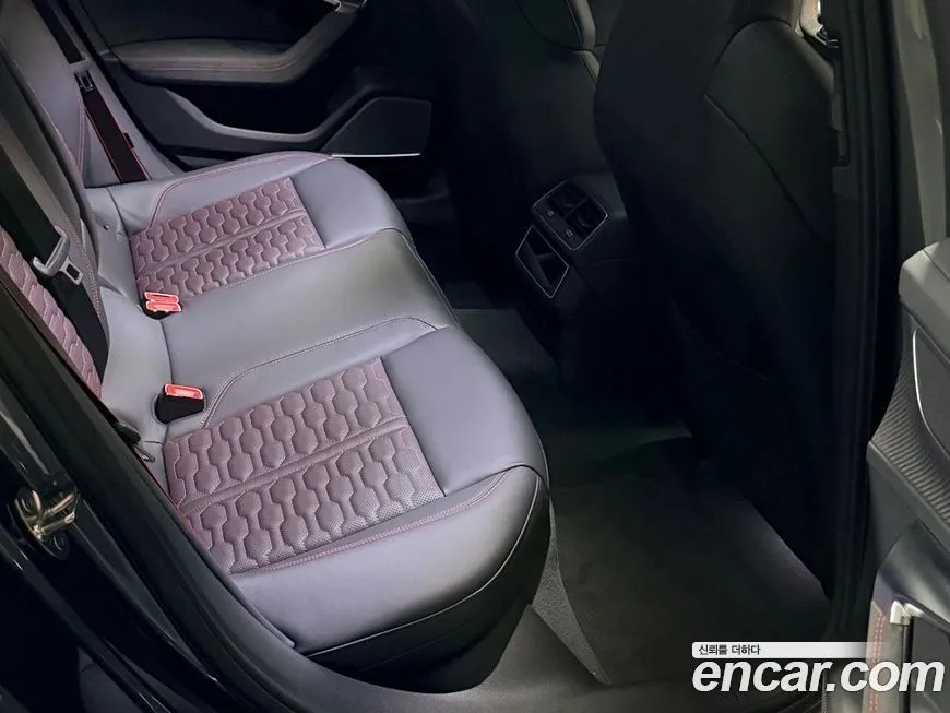 Audi RS6 2026 из KR, фото 10