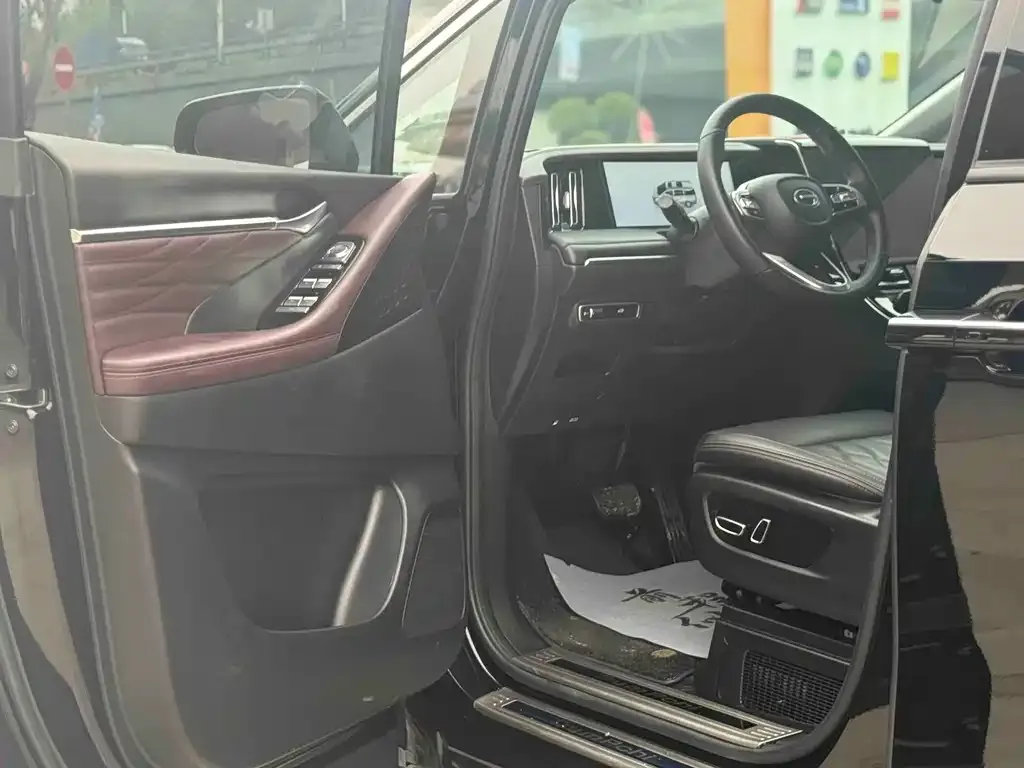 GAC Motor Trumpchi M8 — фото 5