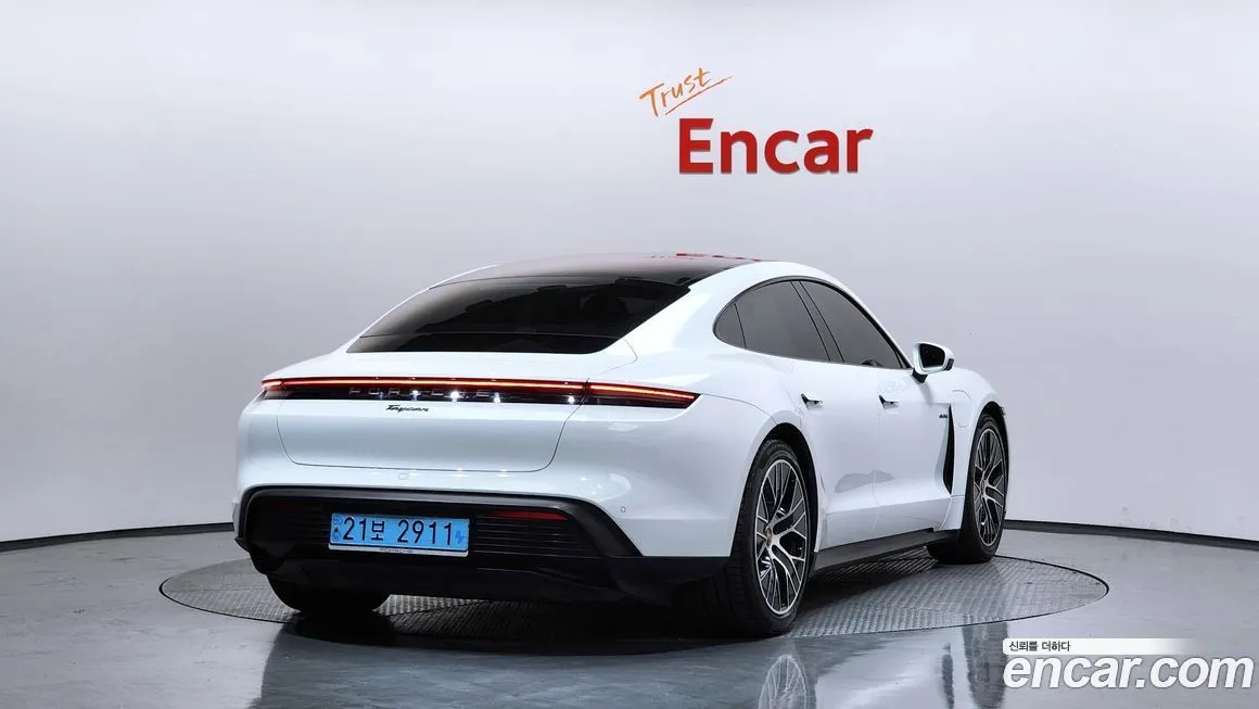 Porsche Taycan 2022 из KR, фото 3
