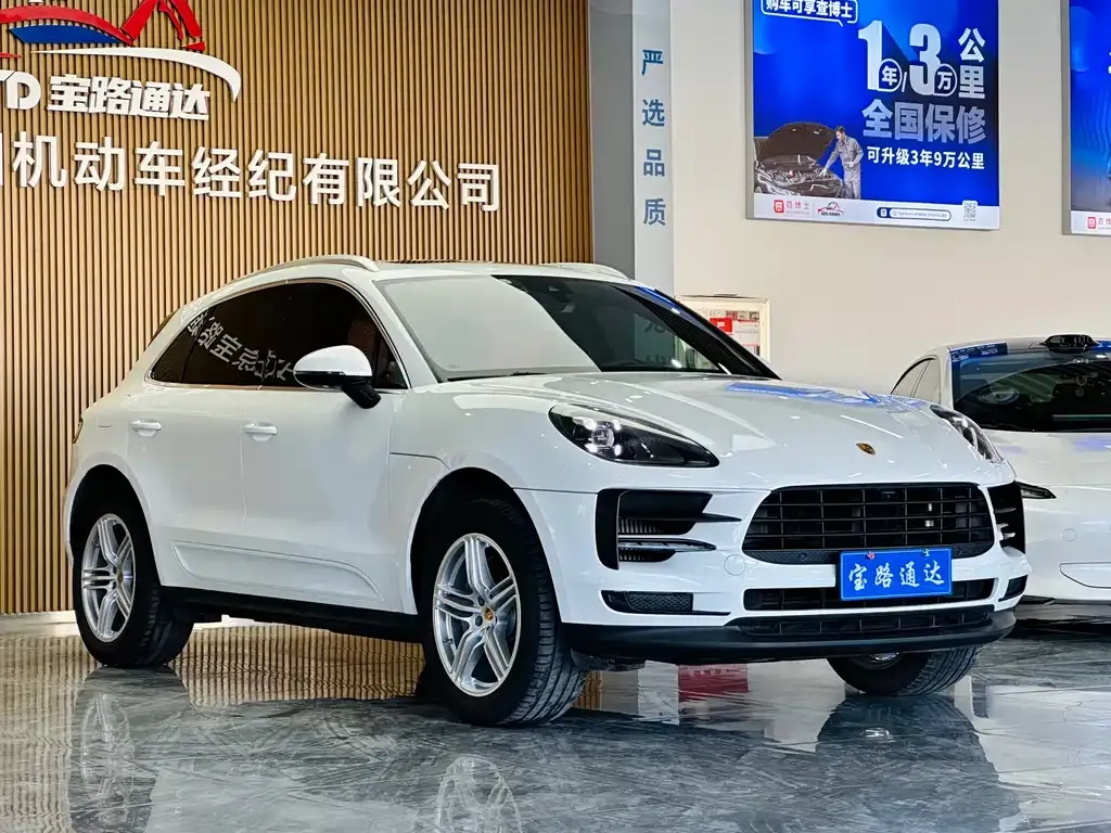 Porsche Macan — фото 7