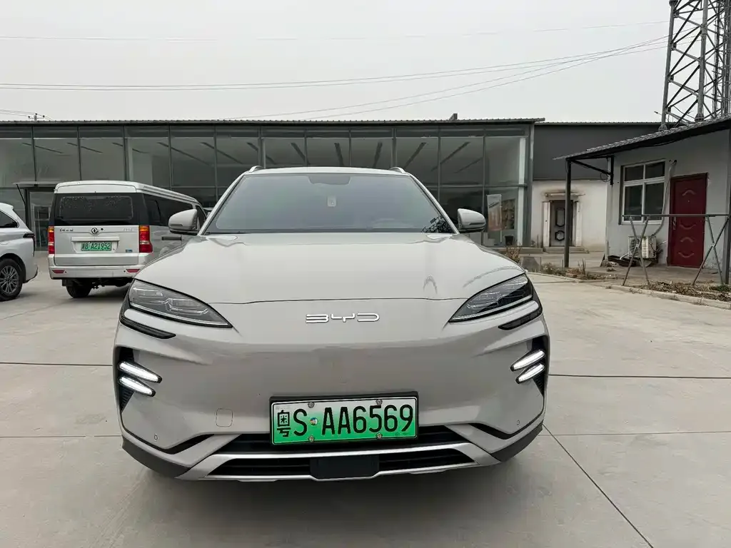 BYD PLUS New Energy — фото 2