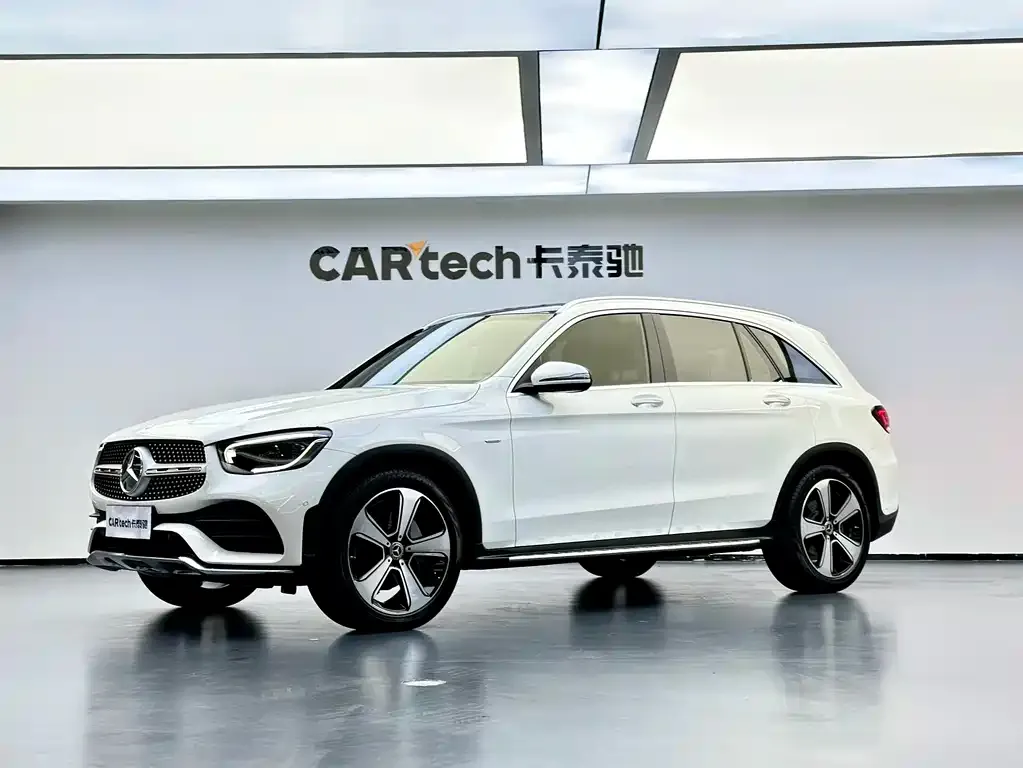 Mercedes-Benz GLC — фото 1