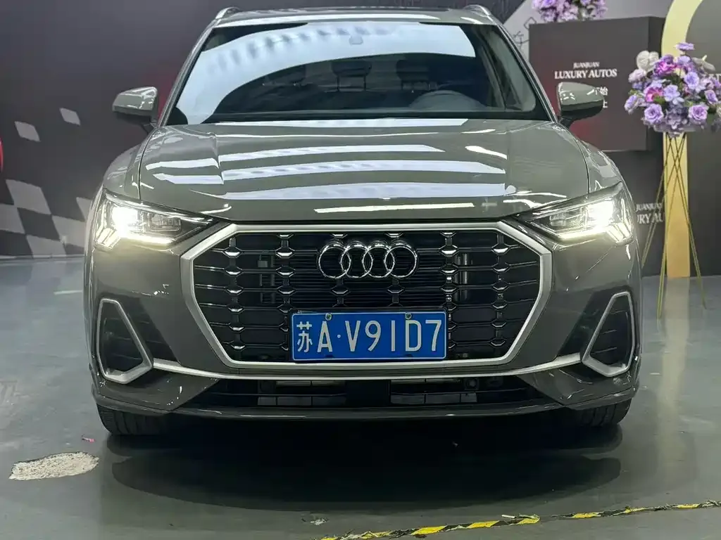Audi Q3 — фото 7