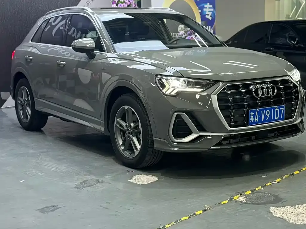 Audi Q3 — фото 5