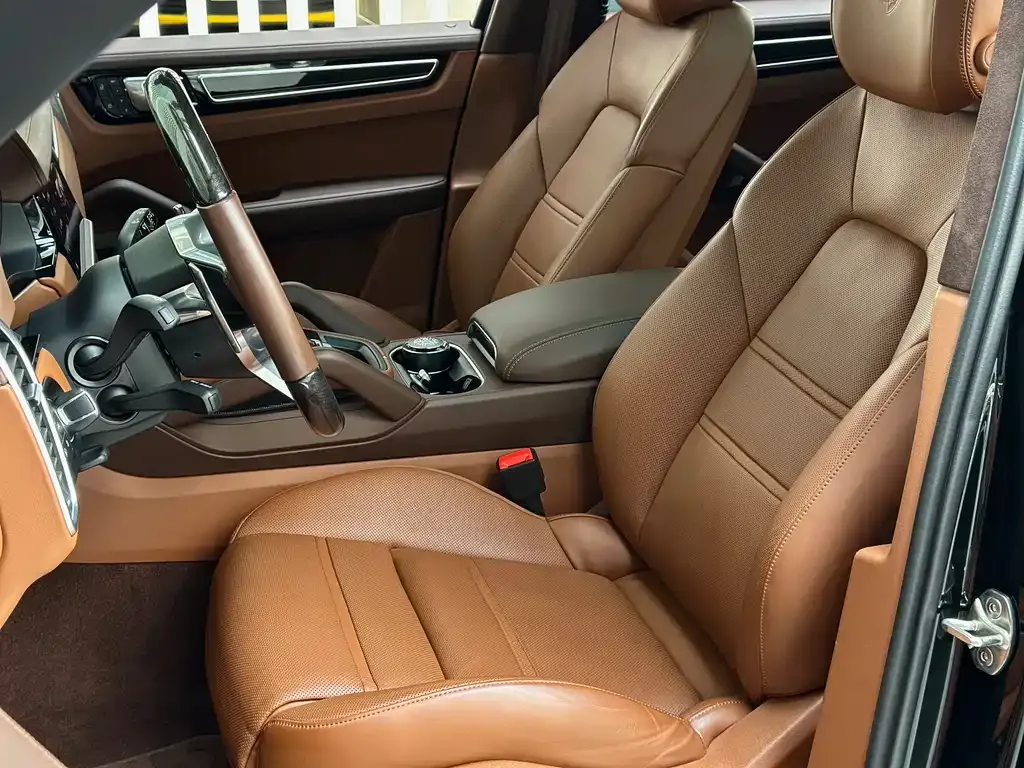 Porsche Cayenne 2023 из CN, фото 9