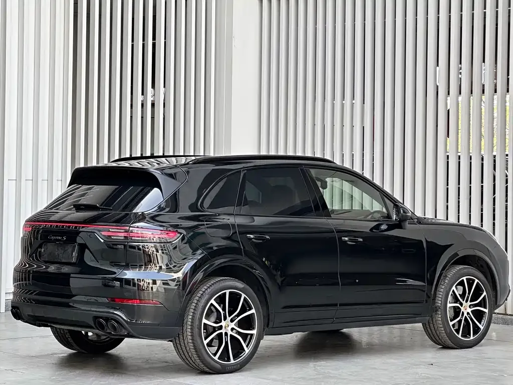 Porsche Cayenne 2023 из CN, фото 8