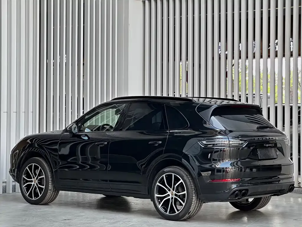 Porsche Cayenne 2023 из CN, фото 5