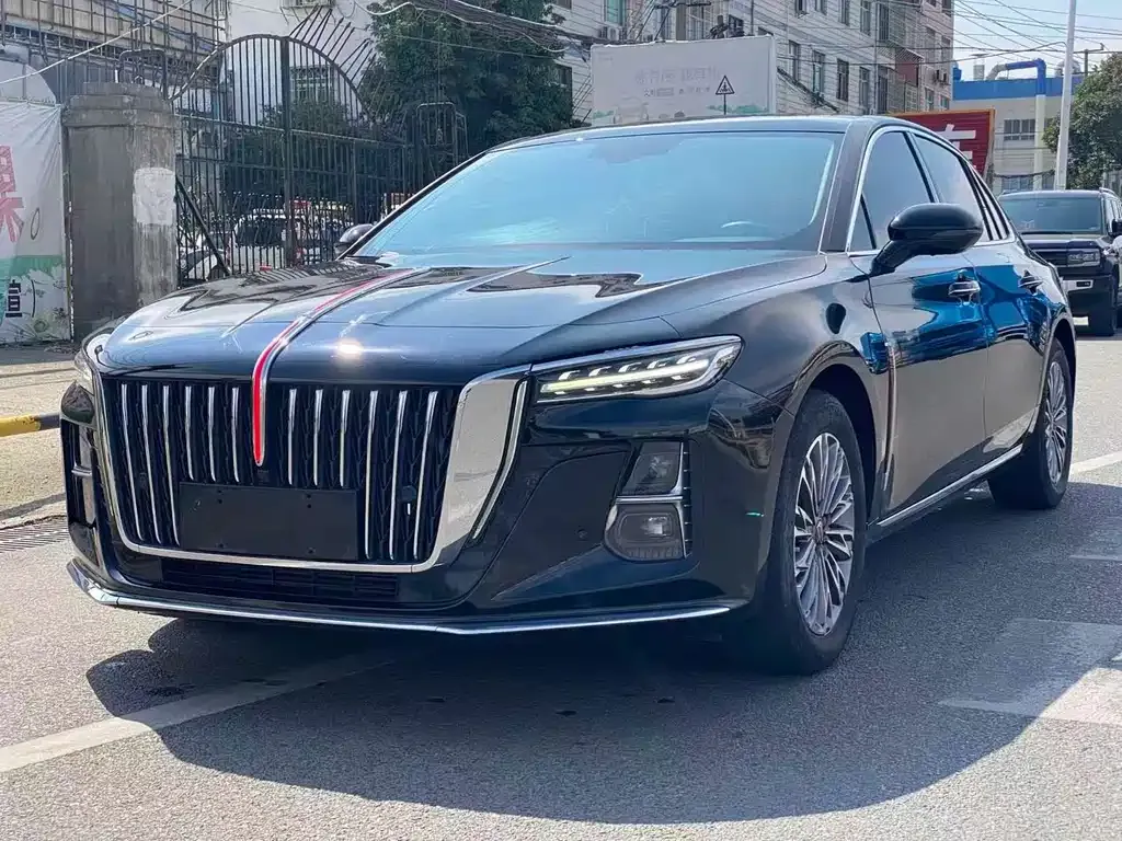 Hongqi H5 — фото 1