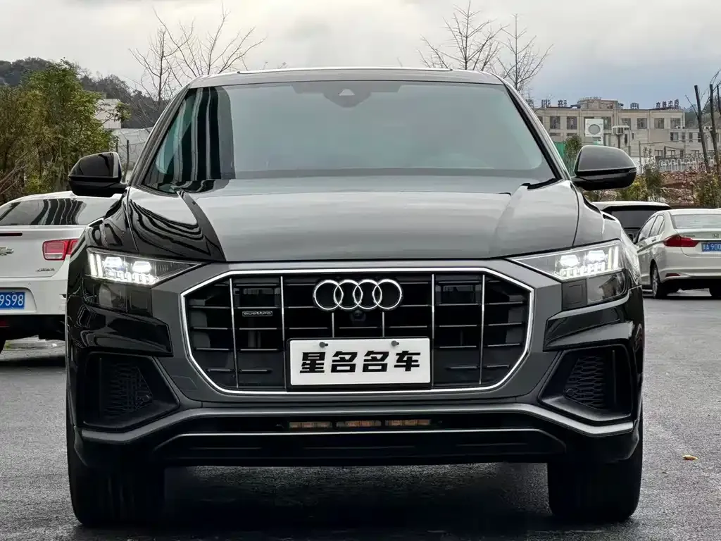 Audi Q8 — фото 4