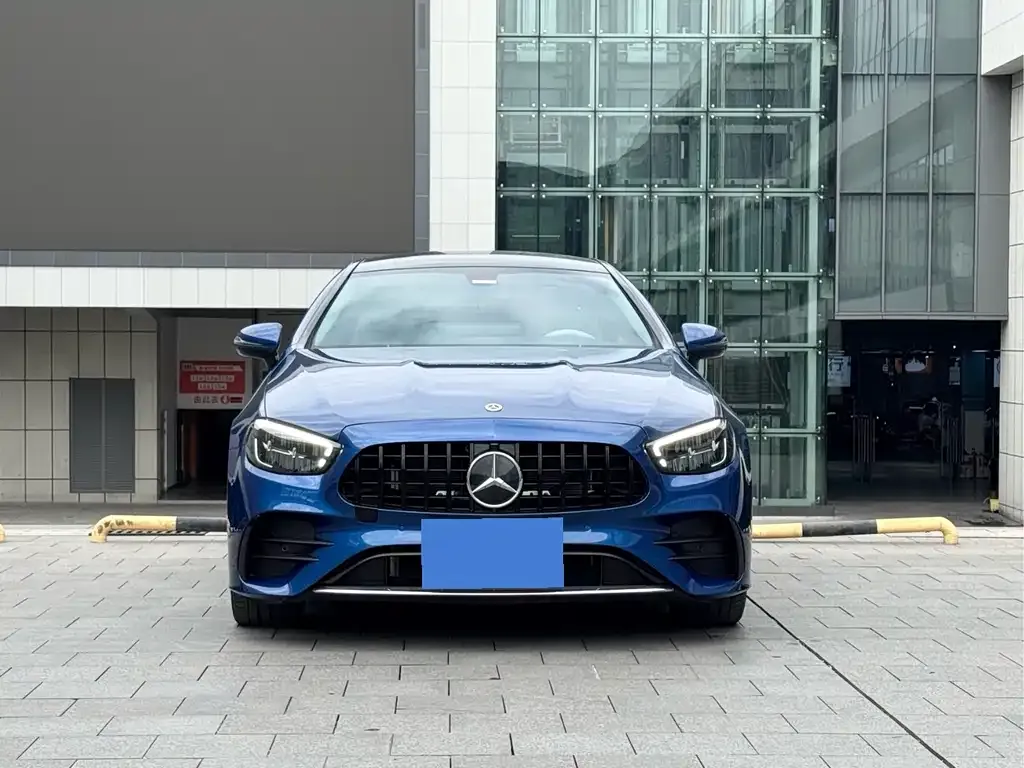 Mercedes-Benz E-Class (Import) — фото 1