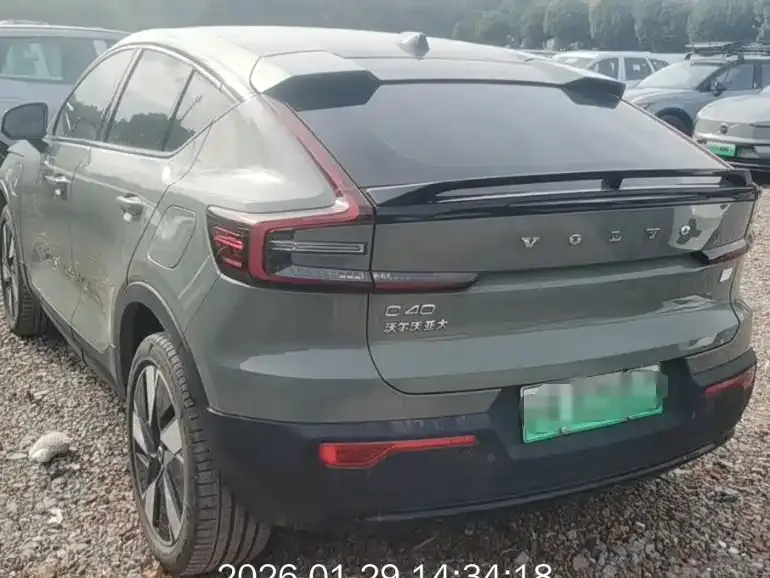 Volvo C40 2024 из CN, фото 6