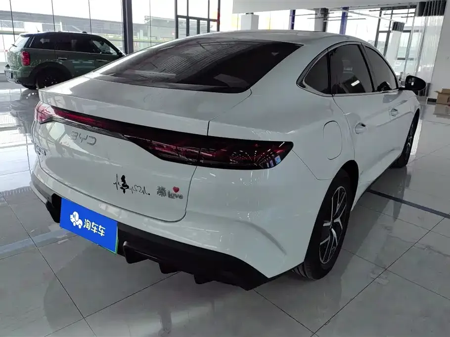 BYD Qin L — фото 9