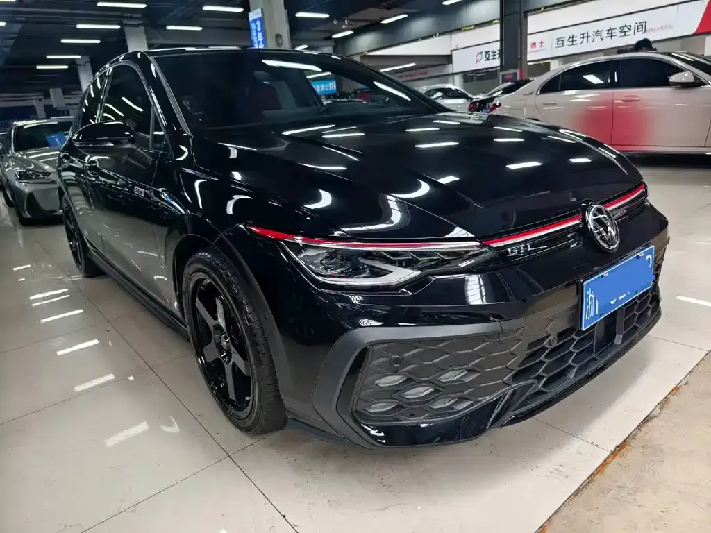 Volkswagen Golf GTI 2025 из CN, фото 3