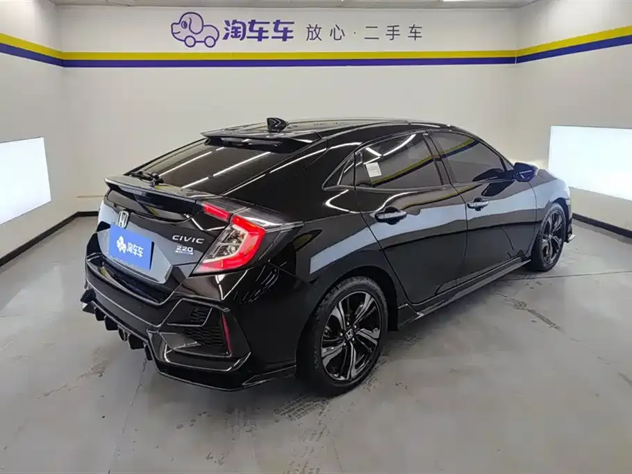 Honda Civic — фото 8