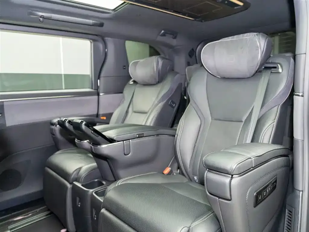 Lexus LM 2024 из CN, фото 5