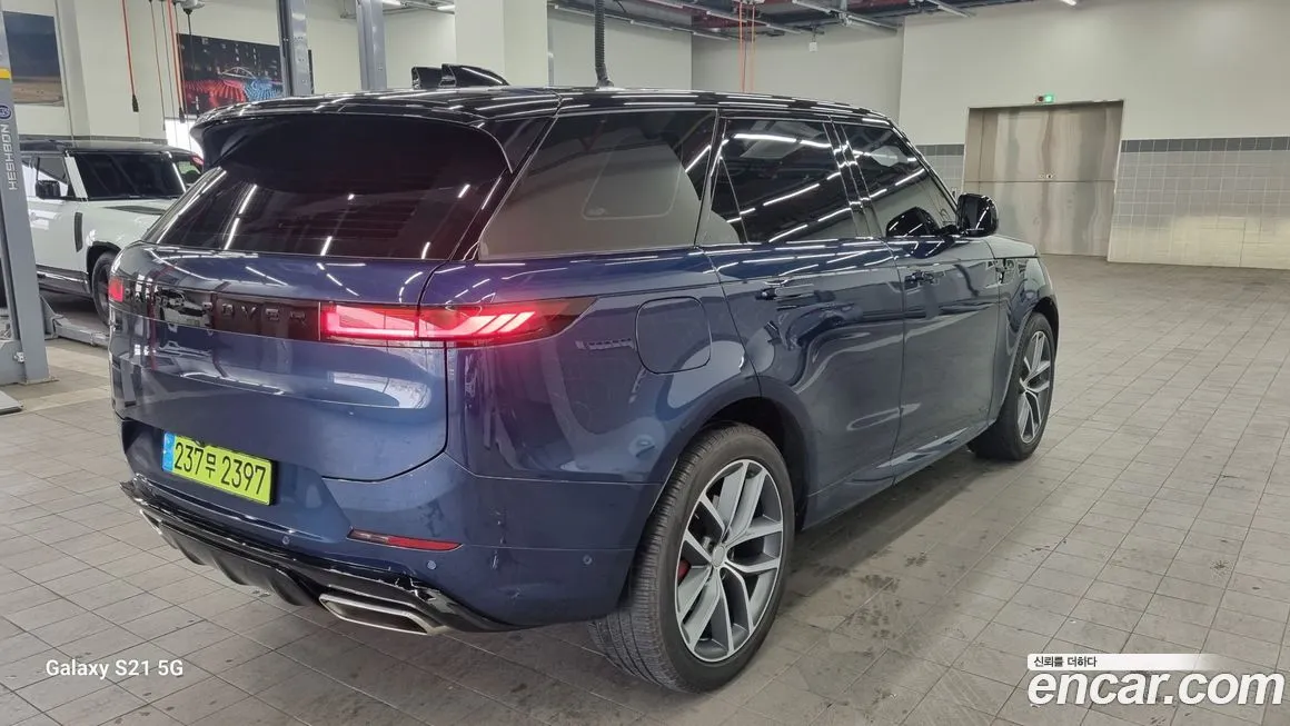 Land Rover Range Rover Sport 2024 из KR, фото 3