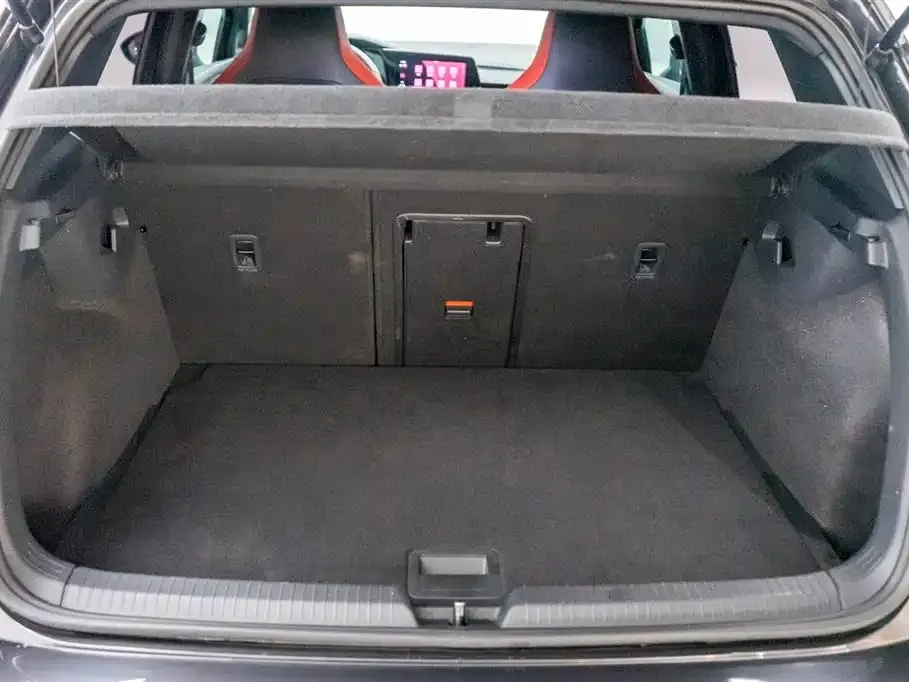 Volkswagen Golf GTI — фото 4