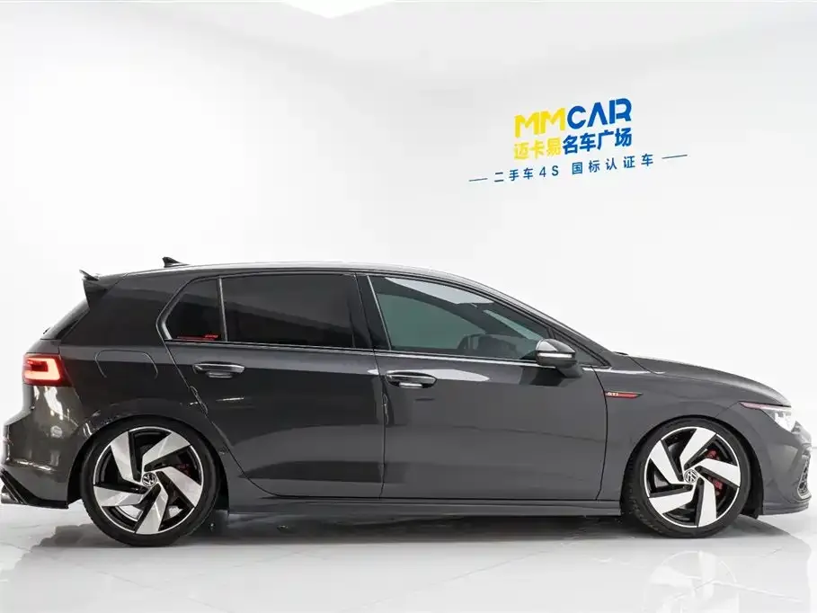 Volkswagen Golf GTI — фото 2