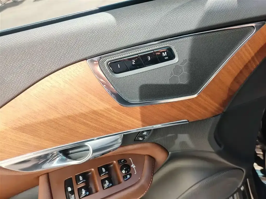 Volvo XC90 2023 из CN, фото 10