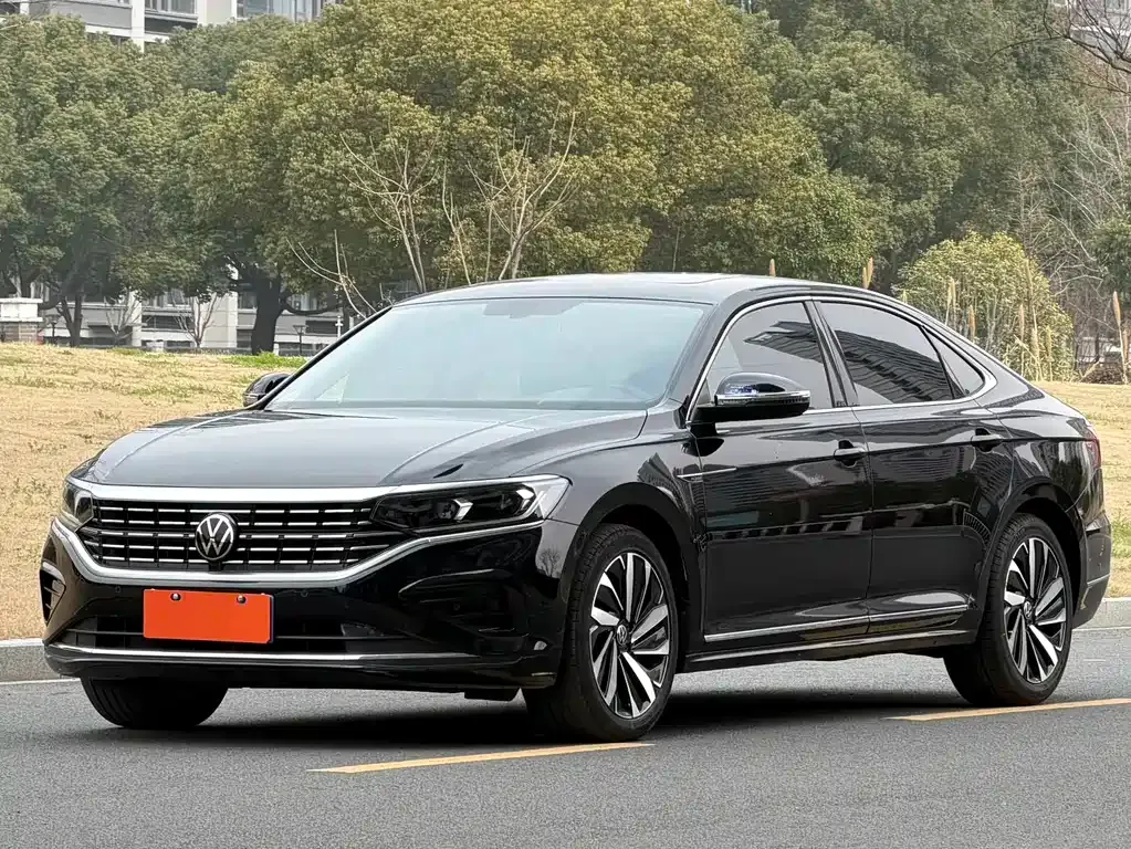 Volkswagen Passat 2022 из CN, фото 1