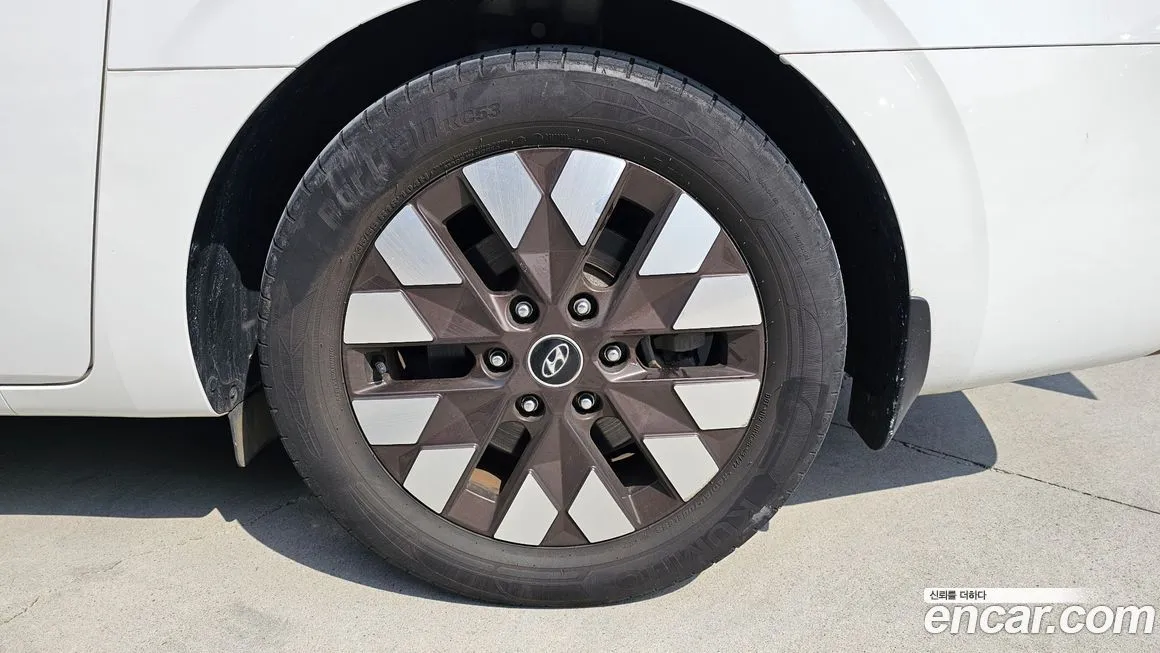 Hyundai Staria 2023 из KR, фото 3