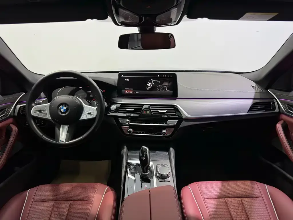 BMW 5 Series — фото 9
