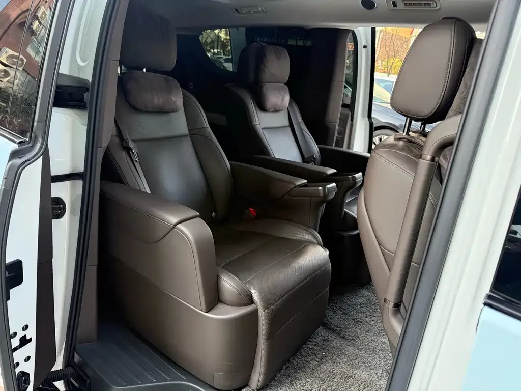 Li Auto Li MEGA 2025 из CN, фото 5