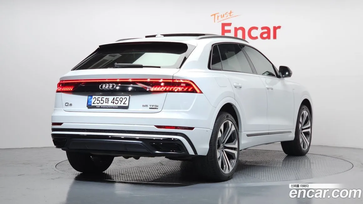 Audi Q8 2023 из KR, фото 3