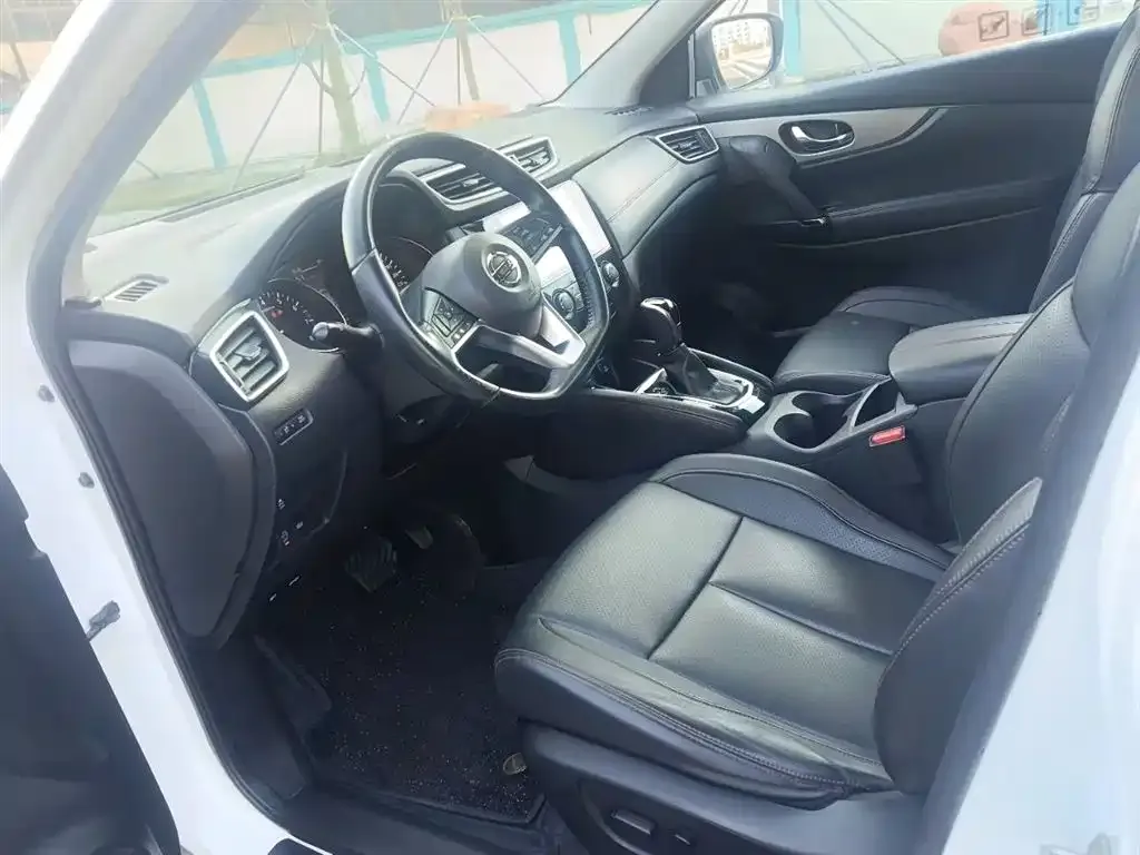 Nissan Qashqai — фото 2