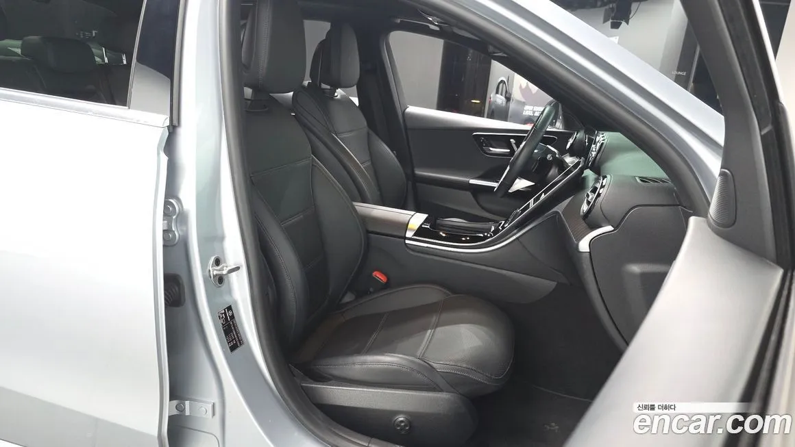 Mercedes-Benz C-Class 2022 из KR, фото 2